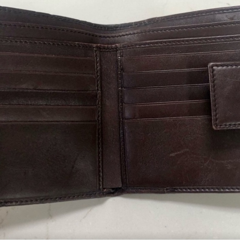 Gucci wallet rehab Approximately 5x5 - Picture 5 of 10